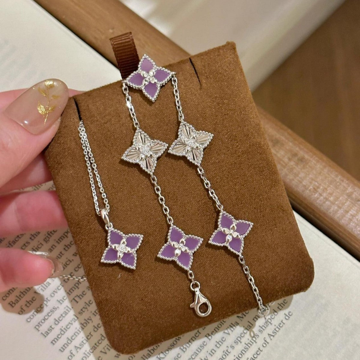 New Jewelry Laser Flower Bracelet