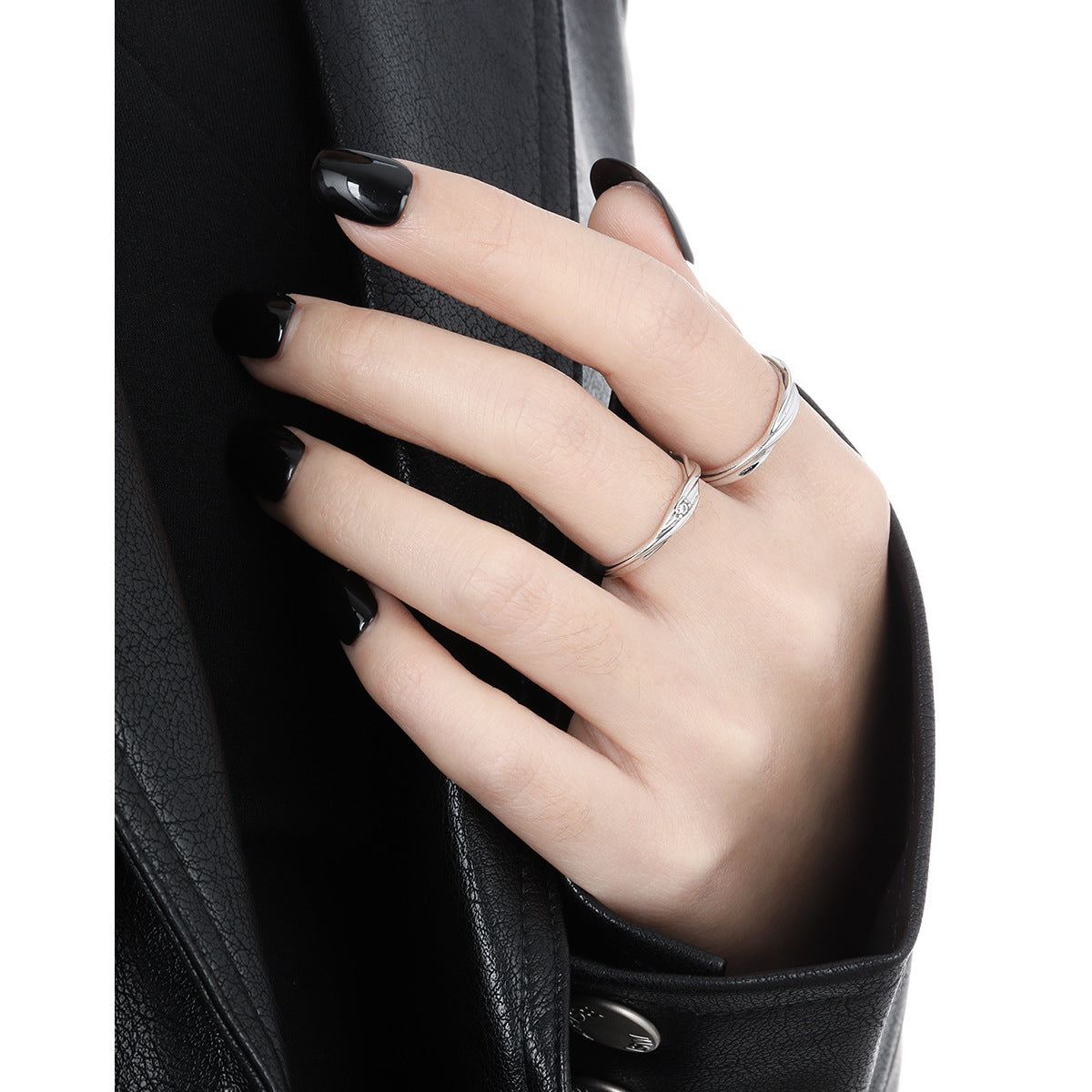 Couple's Twisted Silver Open Rings with Diamond