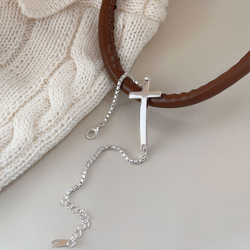 Sterling Silver Cross Bracelet – A Minimalist Symbol of Faith for Everyday Wear