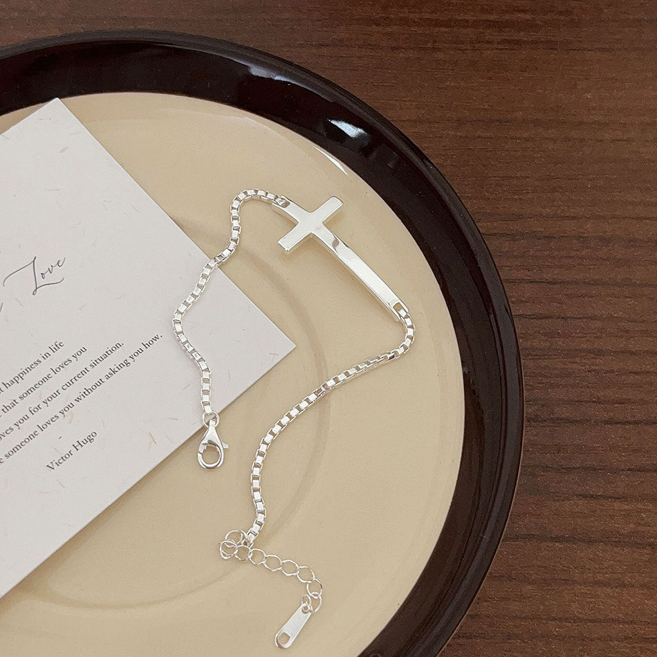 Sterling Silver Cross Bracelet – A Minimalist Symbol of Faith for Everyday Wear