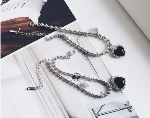 Vintage Black Heart & Pearl Sterling Silver Bracelet – A Unique Blend of Elegance and Personality