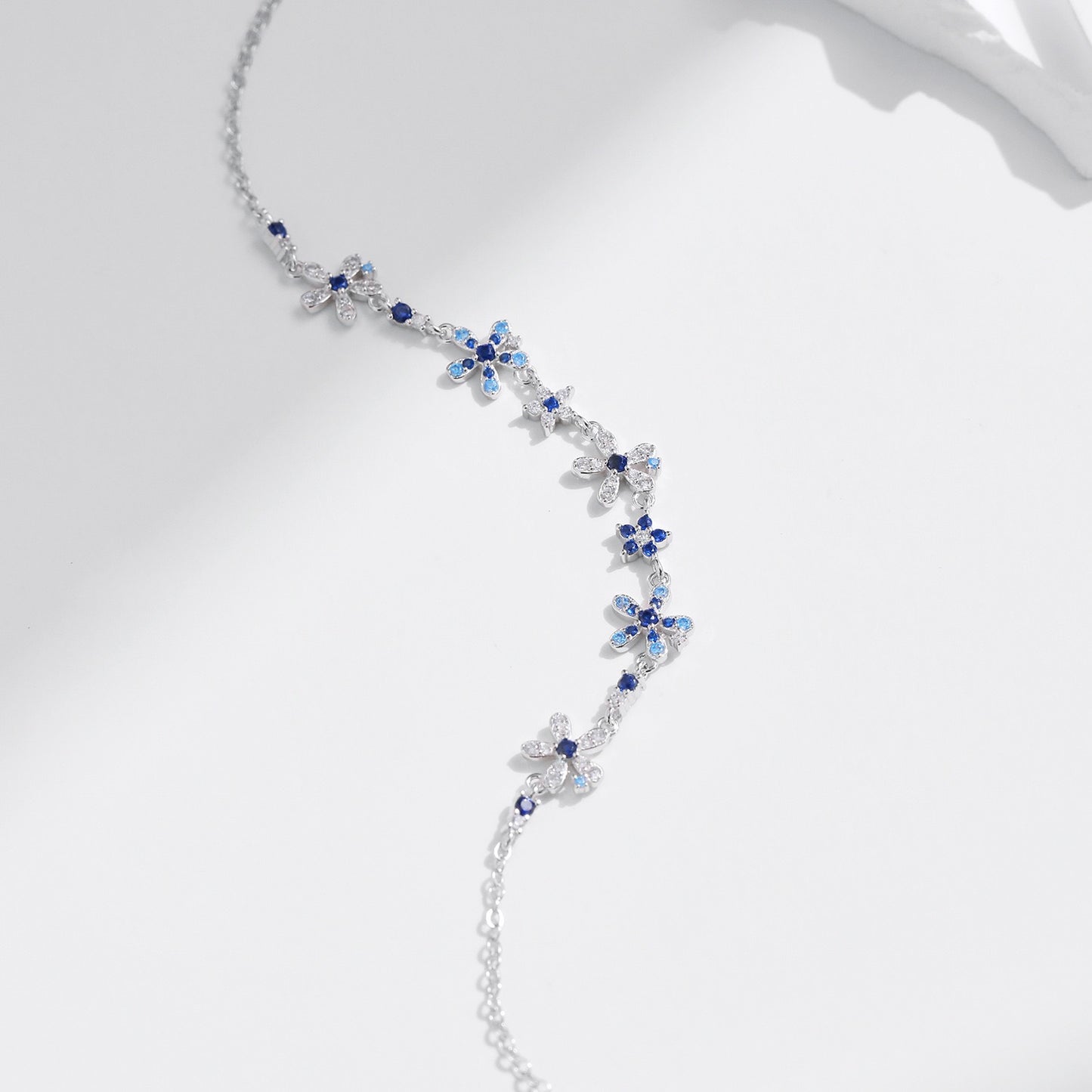 S925 sterling silver light luxury exquisite bracelet