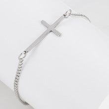 Sterling Silver Cross Bracelet – A Minimalist Symbol of Faith for Everyday Wear